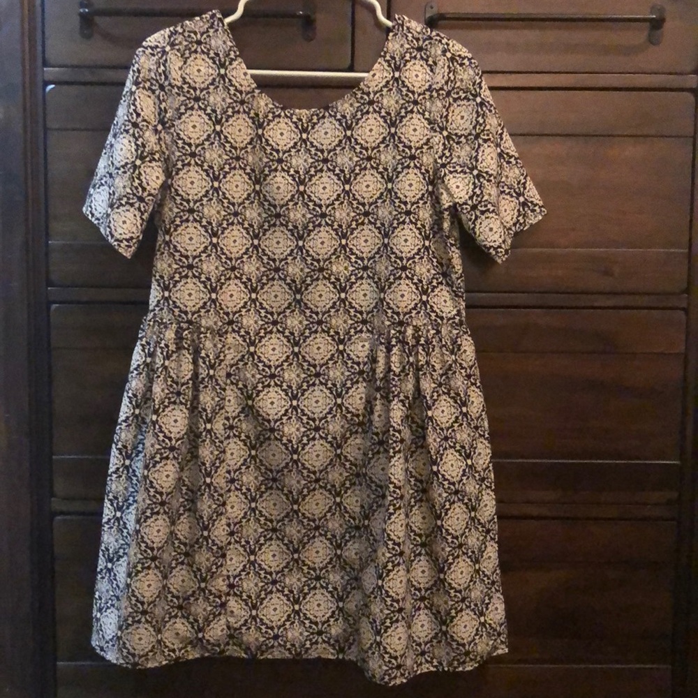 flowy skirt - sleeved dress